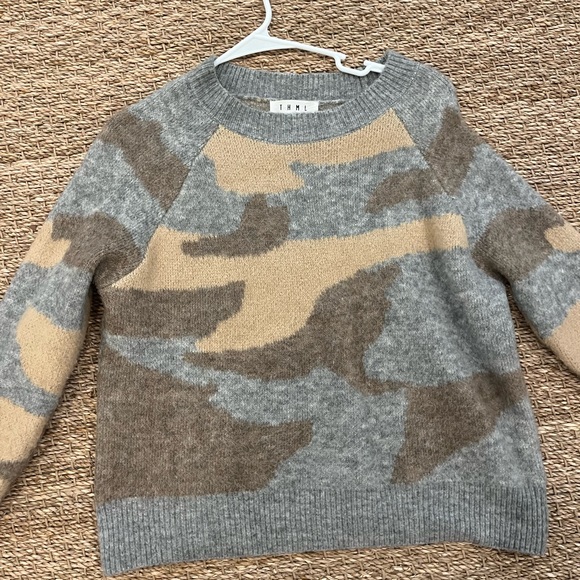 Cutest Camo Sweater! - Picture 2 of 3